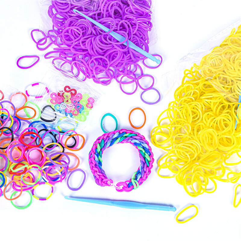 600 Buah Kit Isi Ulang Gelang Karet Tenun dengan 24 Buah Kait untuk Pembuatan Aksesori Perhiasan Set Alat Kerajinan DIY Tenun Anak-anak