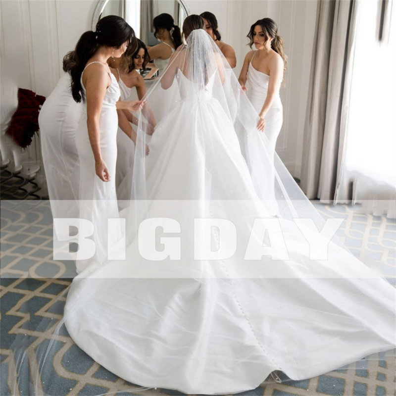 Elegant A-Line Wedding Dresses Women Open Back Sweetheart Split Pleat Strapless Satin Bridal Gown Sweep Train Vestidos De Noiva