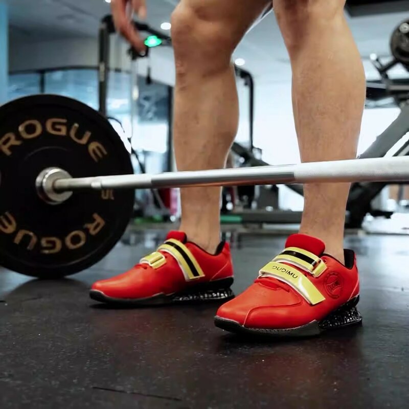 Zapatos profesionales de alta calidad para hombre, calzado antideslizante para entrenamiento de Fitness en interiores, levantamiento de pesas en cuclillas, novedad