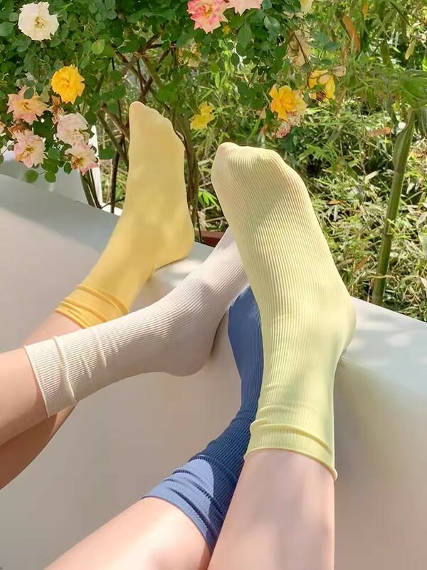 Women's Candy Color Socks Summer Fashion Solid Color Sock Breathable Casual Thin Colorful Loose No Pilling Soft Sox Cute Sokken
