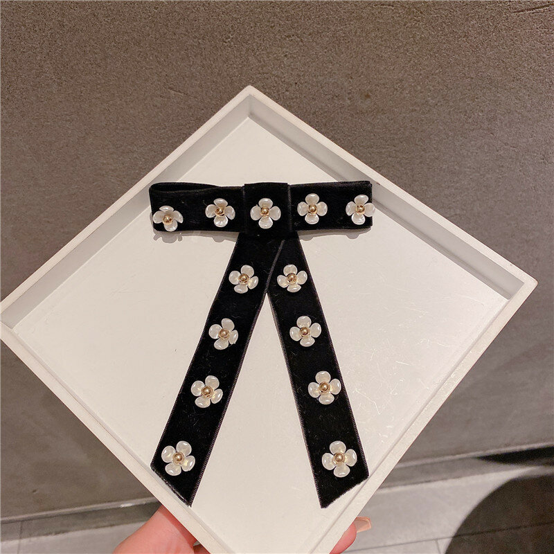 Fliege Brosche Haarnadel für frauen Neue Mode Korean College Style Weißes Hemd Samt Kamelie Bowtie Kragen Blume Pins emblem