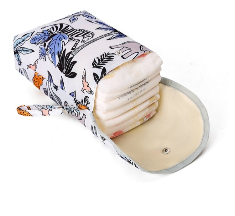 3D portable large-capacity diaper storage bag, multi-functional storage bag, mommy bag