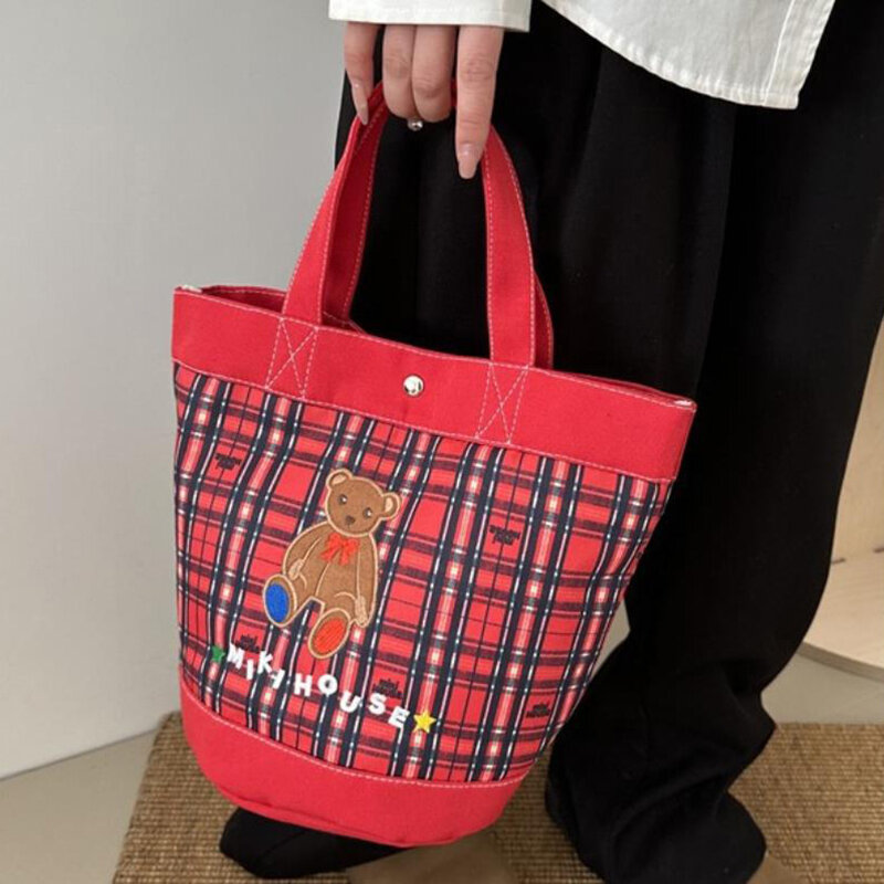 Borse di tela di semplicità per il tempo libero delle donne orso del fumetto Shopper di grande capacità borsa da viaggio leggera per pendolari borsa a quadri rossa da viaggio