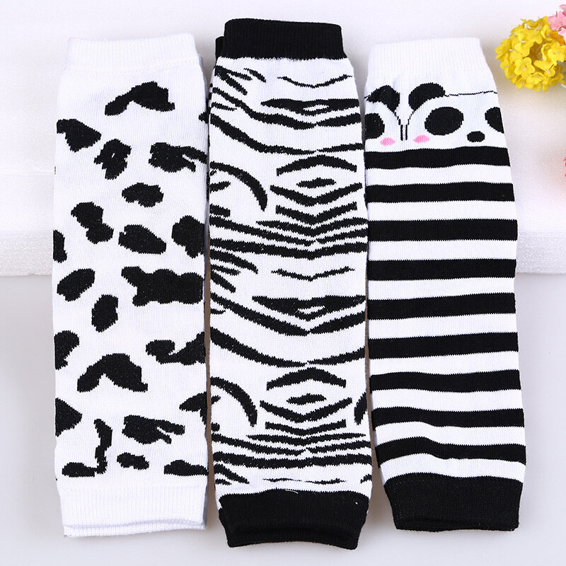 Calentadores de piernas para bebé, niño y niña, mallas hasta la rodilla, a rayas, calcetines blancos y negros de Panda
