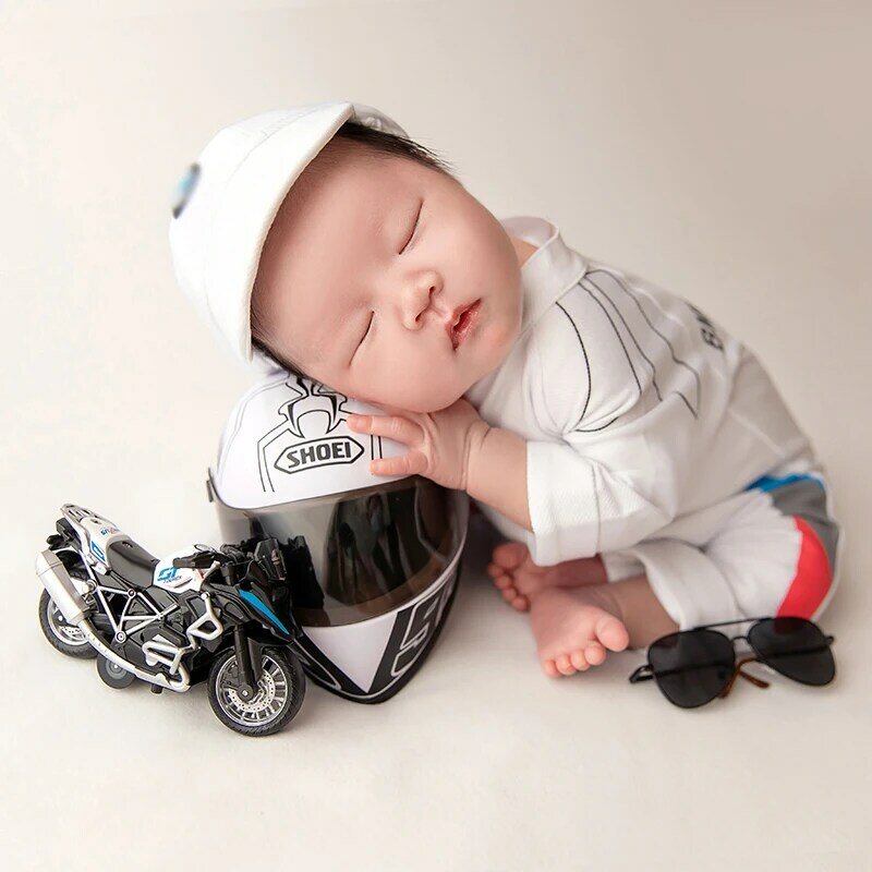Newborn Photography Colthes Baby Boys Racing Costume Caps Motorcycle Helmet Cool Baby Shoot Romper Studio Shooting Photo Props