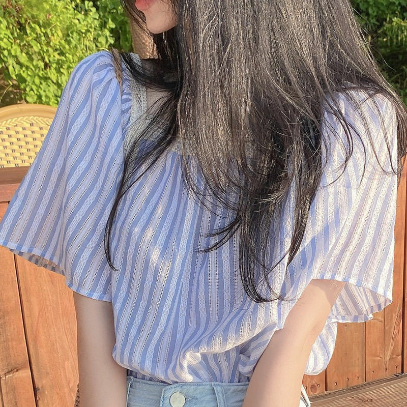 Blusa coreana solta feminina, colarinho quadrado, listrada, manga curta, deslocamento minimalista, renda emendada, camisas ocas, novo, verão, 2024