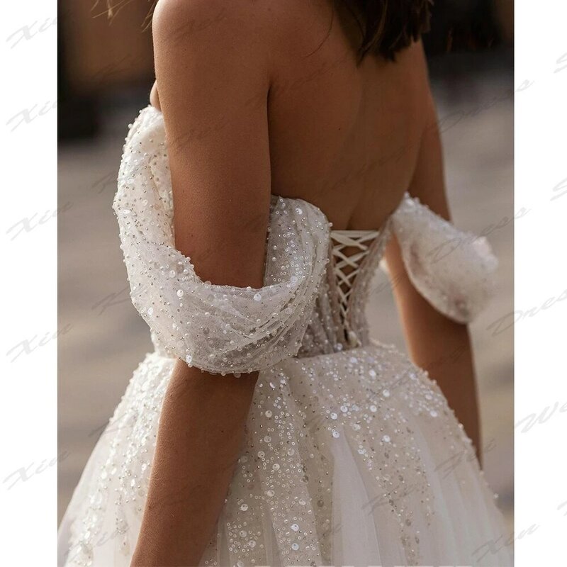 Gaun pengantin mode romantis seksi Backless A-Line Princess bahu terbuka lengan pendek belahan tinggi sederhana mengepel gaun pengantin