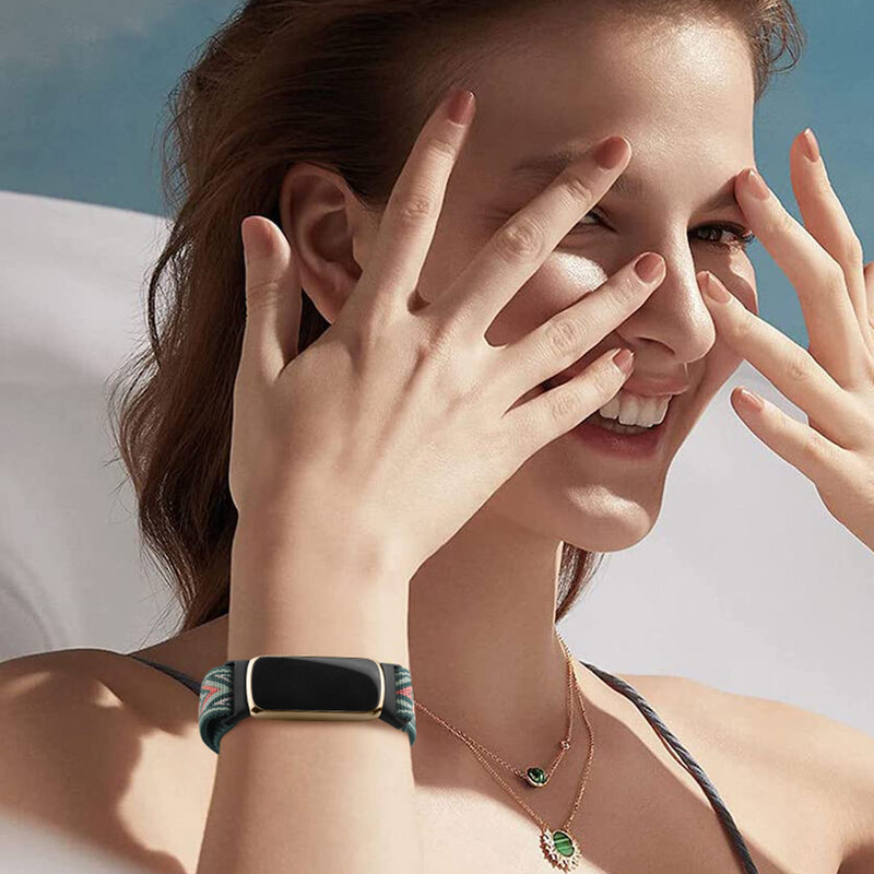 ยางยืดไนลอนสำหรับ Fitbit Luxe สายเปลี่ยนสายรัดข้อมือสำหรับ Fitbit Luxe band ปรับได้สายรัดข้อมือ Correa