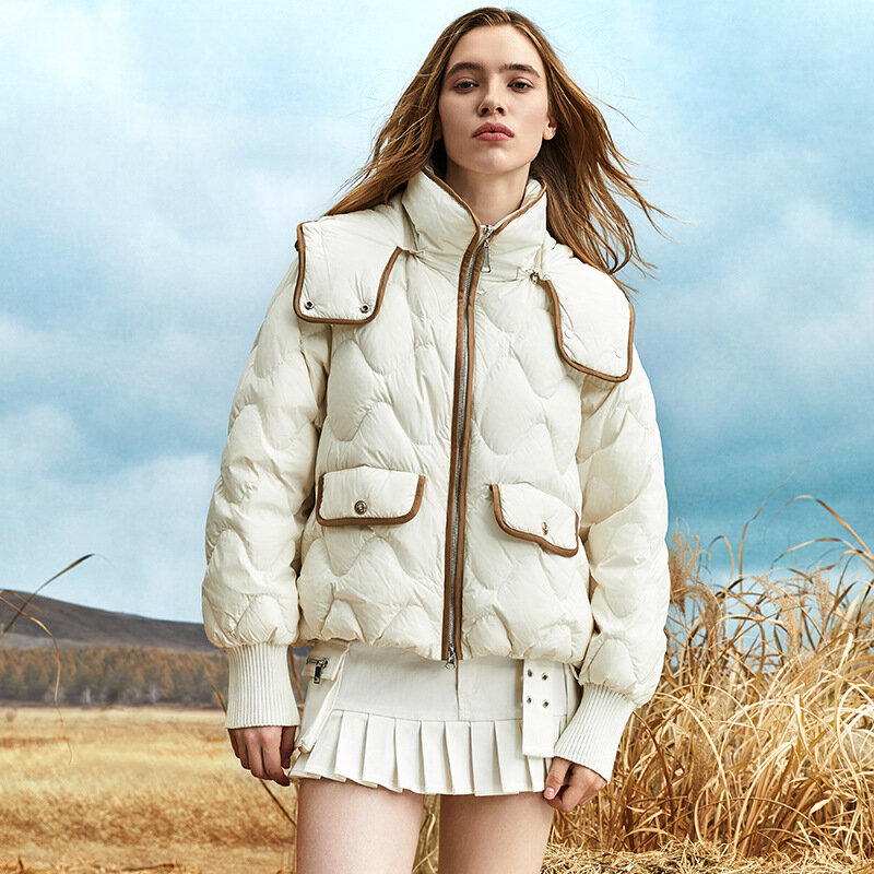Casaco feminino de pato branco, fragrância pequena requintada, sentimento de design, casaco de inverno, 90, 2023