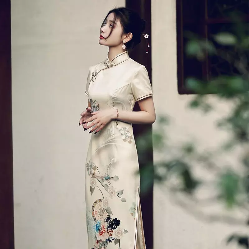 Cheongsam moderno e elegante para mulheres, menina Qipao, vestido chinês longo, túnica tradicional hanfu, vestido vintage de verão, novo