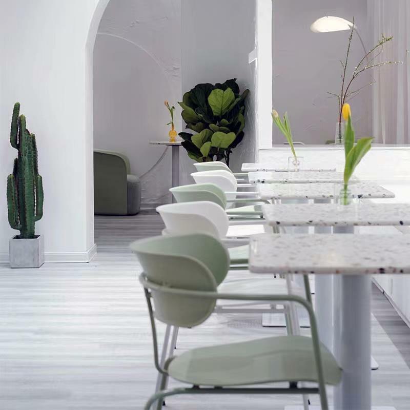 โต๊ะกาแฟสีขาวทรงกลมสำหรับรับประทานอาหารโต๊ะกาแฟขนาดเล็กดีไซน์แบบมินิมอลเฟอร์นิเจอร์ในสวนสไตล์นอร์ดิก
