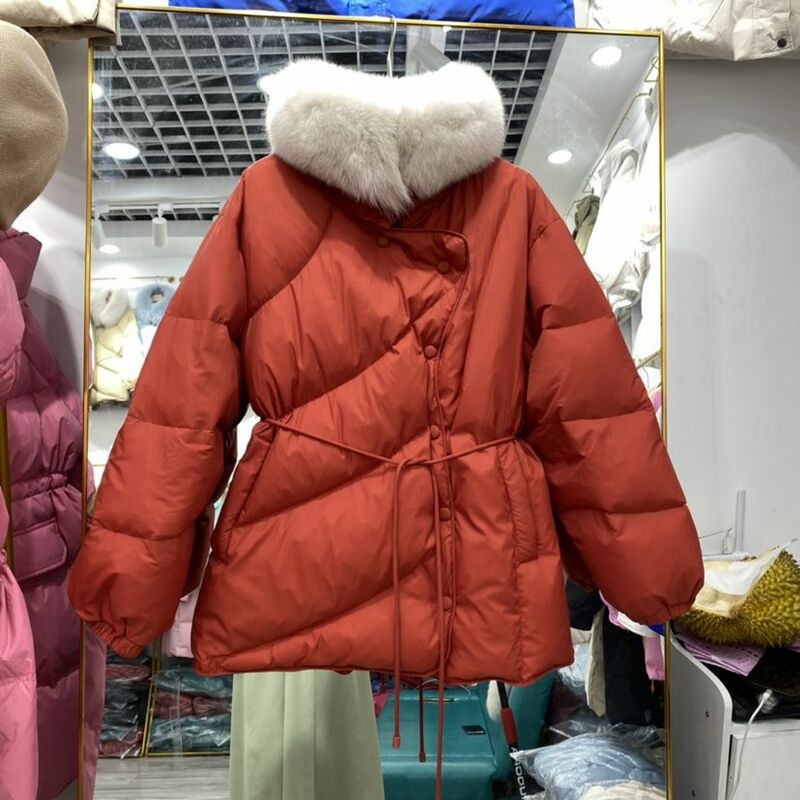 Casaco elegante com gola de pele de raposa para mulheres, casaco de comprimento médio, laço na cintura, comprimento médio, design de inverno, 2023