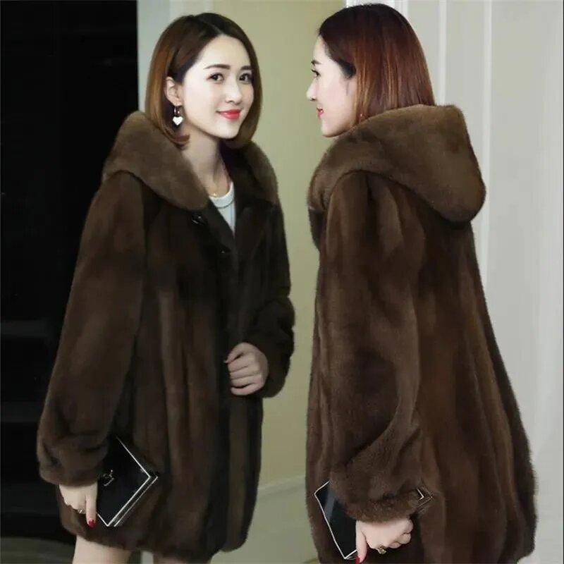 Chaqueta de piel de visón sintética para mujer, abrigo cálido de longitud media con capucha, mangas largas, 6XL, 7XL, otoño e invierno, 2023