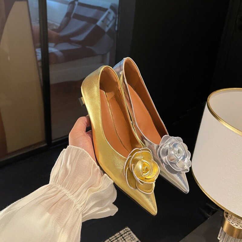 2024 New Network Celebrity Fine Heel Rose Blossom Fashion High Heels French Pointed Pumps 33-42 Estate Tea Party Women's Sandals