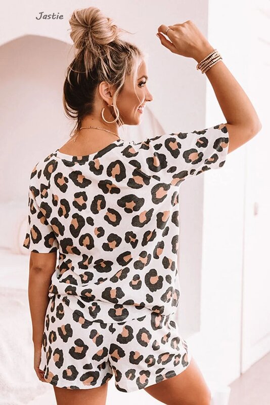 Conjunto de camiseta con estampado de leopardo para mujer, ropa informal holgada de manga corta y pantalones cortos con cintura elástica, 2 piezas, verano 2024