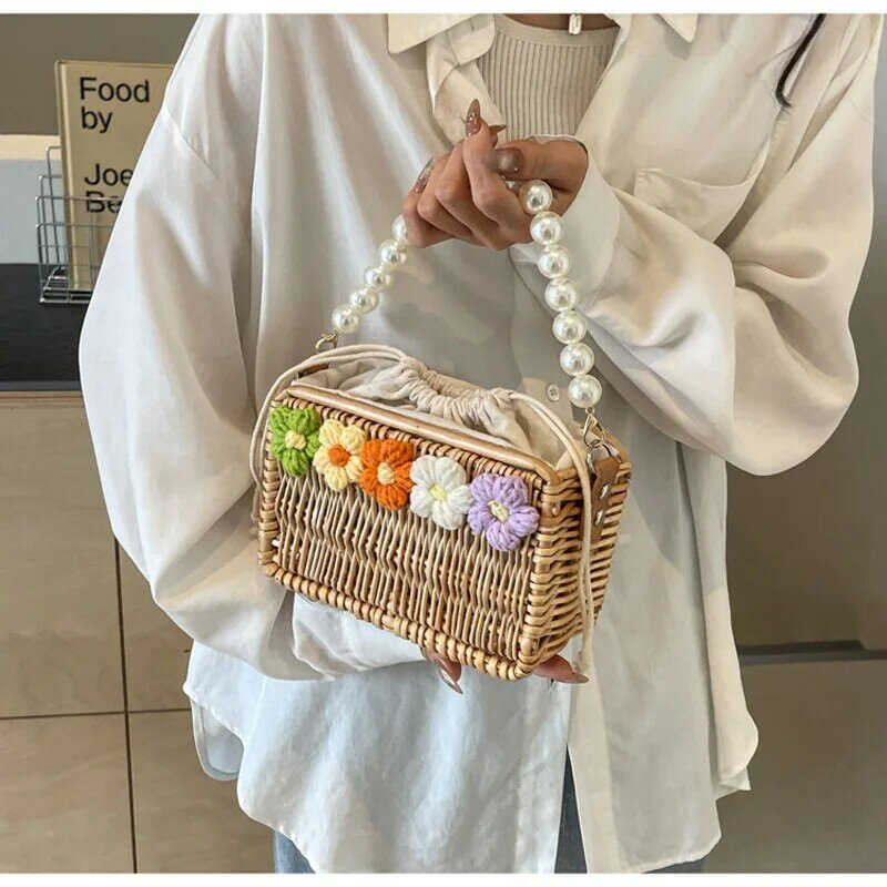 Pearl chain woven small square bag 2024 summer new straw fashion girls crossbody handbag