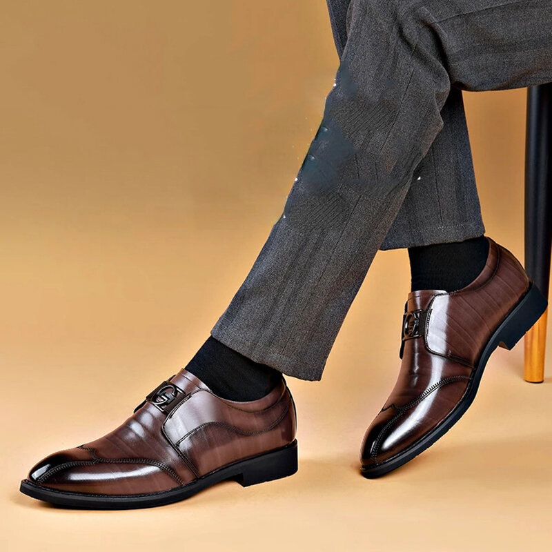 Scarpe Casual da uomo marchio di moda classico Casual da uomo scarpe in pelle Pu nero formale da sposa scarpe da uomo d'affari taglia grande 38-48