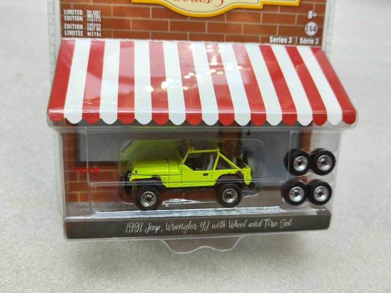1: 64 1991 Jeep YJ with mud spray and Spare tire Collection of car models