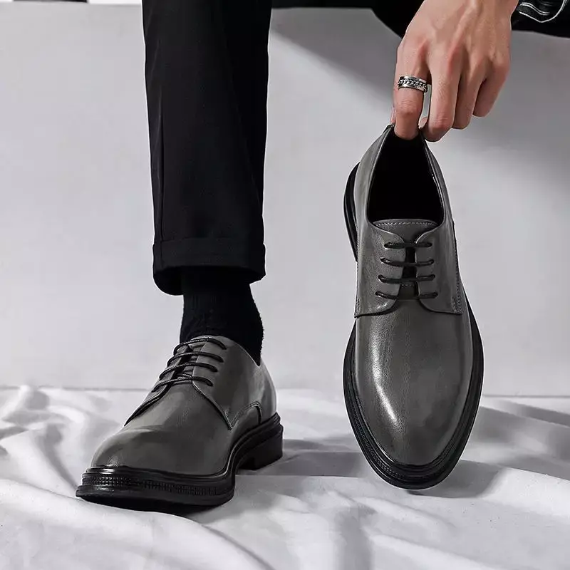 Sepatu kulit gaya Korea untuk pria, sepatu bisnis Formal lancip gaya Inggris kecil pengantin pria Sh