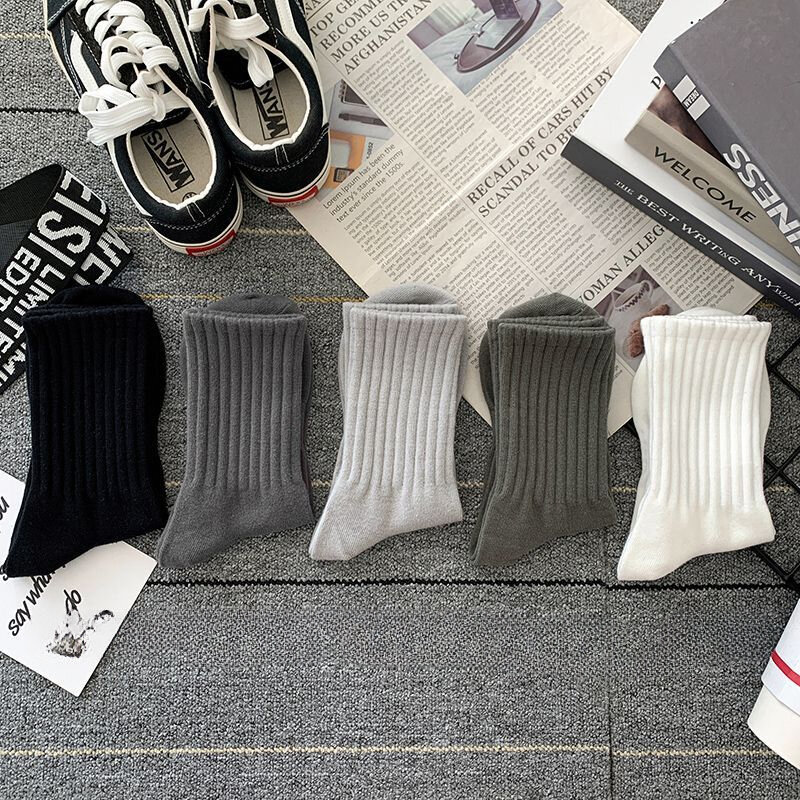 Kaus kaki olahraga pria, setelan kaus kaki hangat hitam putih warna polos musim gugur musim dingin untuk lelaki 5 pasang