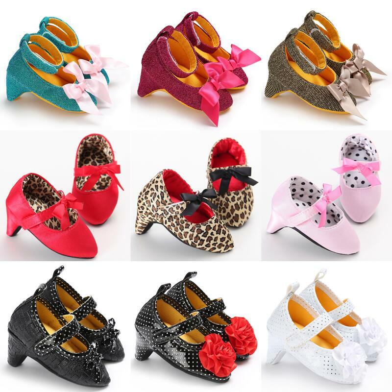 Chaussures classiques pour nouveau-né, en tissu antidérapant, à talons hauts pour filles, chaussures de princesse décontractées et élégantes