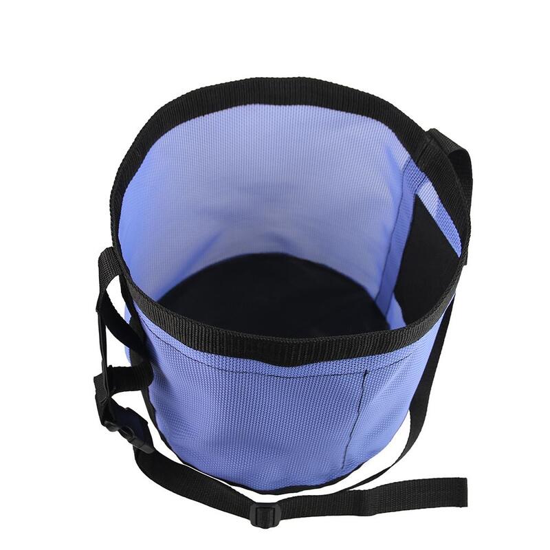 Horse Feed Bag Comfort Breathable Mesh Feed Bucket Heavy Duty Feed Rite Bag With Adjustable Strap Feed Bag 9.44 x 9.64in