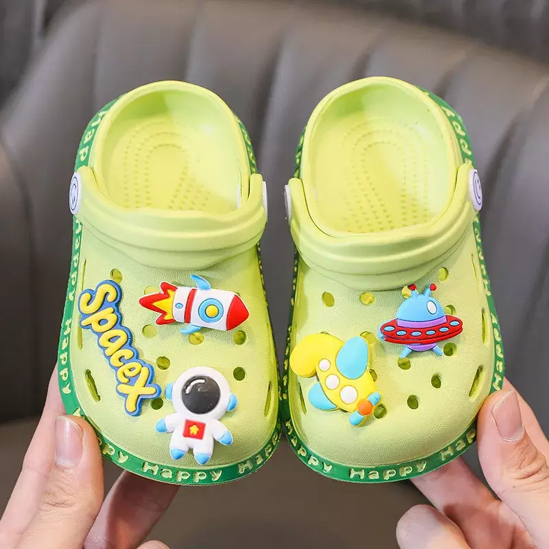 Sommer Kinder Sandalen Kinder Schuhe Hausschuhe weichen Anti-Rutsch-Cartoon DIY Design Loch Baby Schuhe Sandstrand für Jungen Mädchen Geschenk