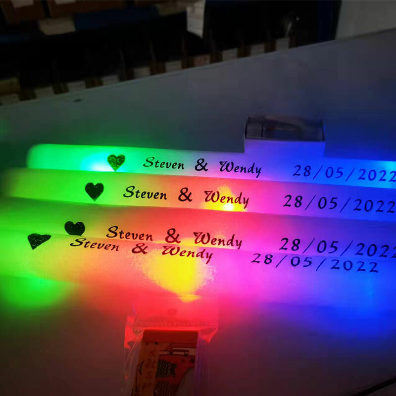 12/15/30/60 Pçs/lote Glow Sticks Bulk Colorido LED Espuma Vara Glow Sticks Cheer Tubo RGB LED Brilho na Luz Negra para a Festa de Natal