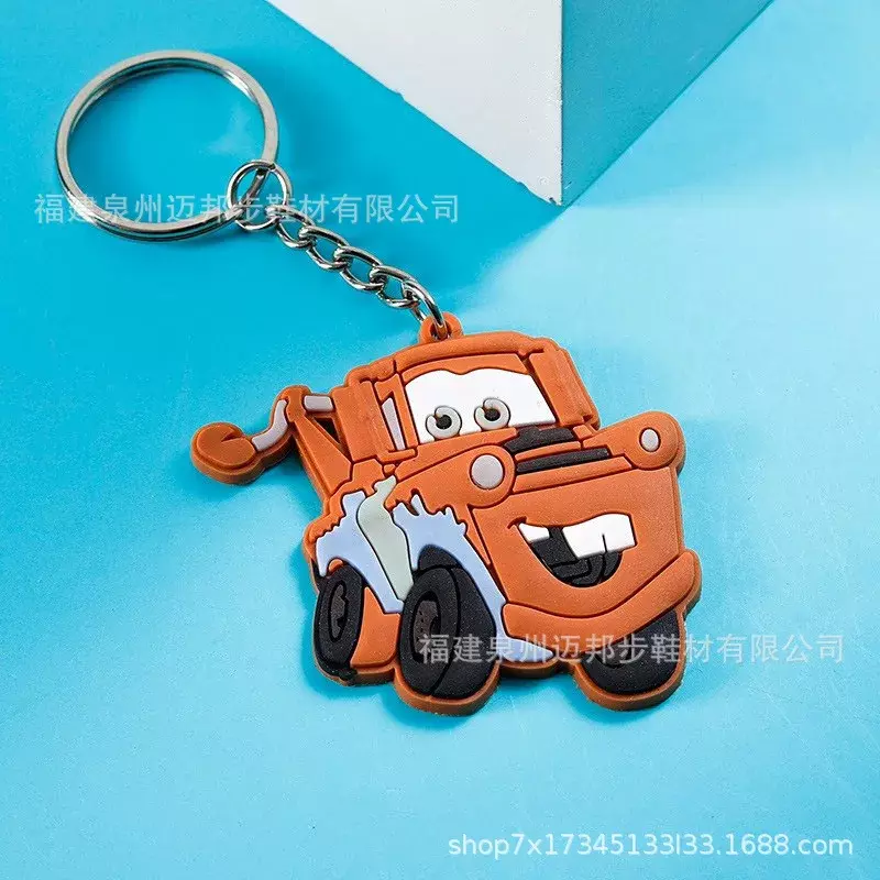 Disney Pixar lampu mobil McQueen Mater Jackson, tas gantungan kunci Cabochon kaca, hadiah cincin gantungan kunci mobil pesona
