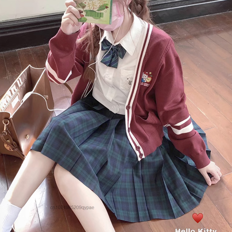 Kawaii Sanrio Hallo Kitty Stickerei Strick pullover Frauen niedlichen Cartoon Cinna moroll Y2k Mädchen Strickjacke Mantel College-Stil Kleidung