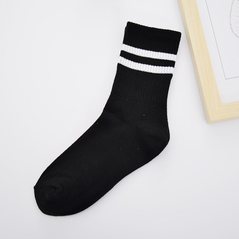 3 Pairs of Men Casual Socks Comfortable Solid Color Breathable  Sports Socks Men and Womens Sports Socks