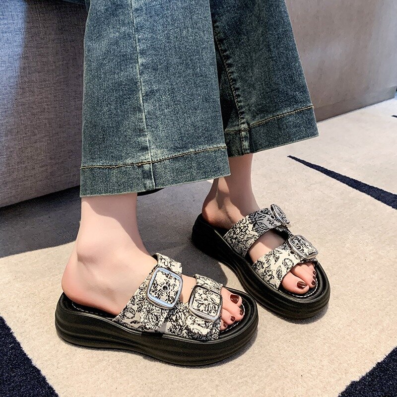 Womens Thick-soled Slippers Trendy Printed Designer Metal Buckle Fashion and Versatile Casual Outdoor Summer New Ladies Slippers