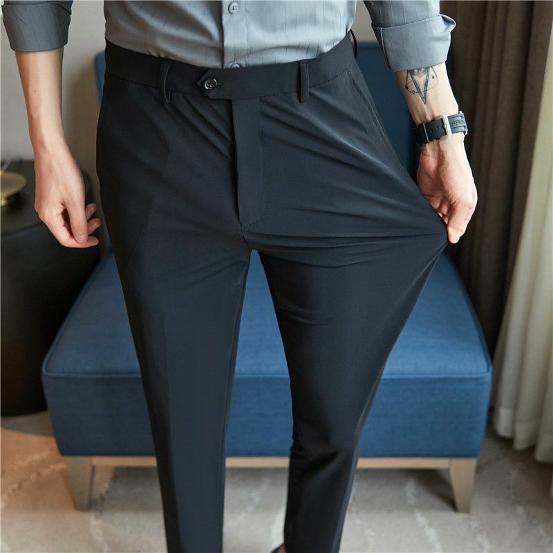 Modni mężczyźni Slim Fit ciemnoszary Smart półformalne spodnie do garnituru wiosna lato nowy lodowy jedwab wysoka elastyczność przycięte spodnie biznesu 2024