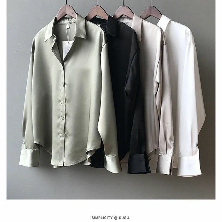 Kemeja putih baru 2023 kaus Satin Niche kecil desain musim gugur musim dingin wanita dengan atasan terbungkus lengan panjang temperamen antik