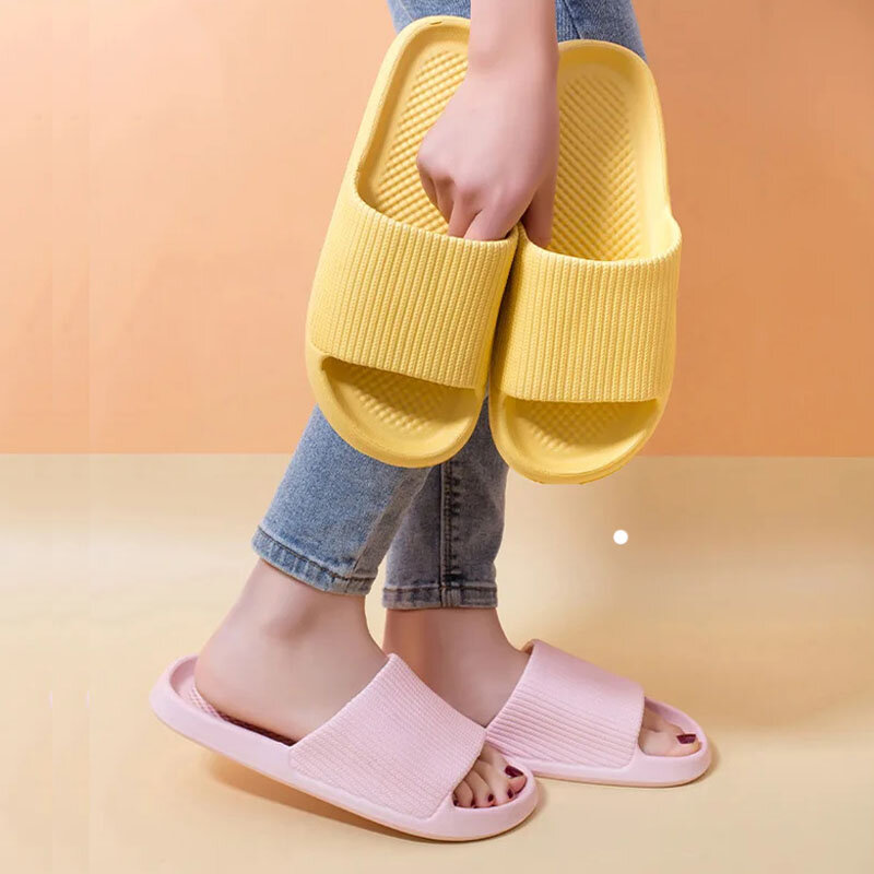 Fashion Men's Women's Slippers EVA Soft Sole Casual Home Light Comfortable Sandals Bathroom Anti-Slip Slippers Beach Flip-Flops