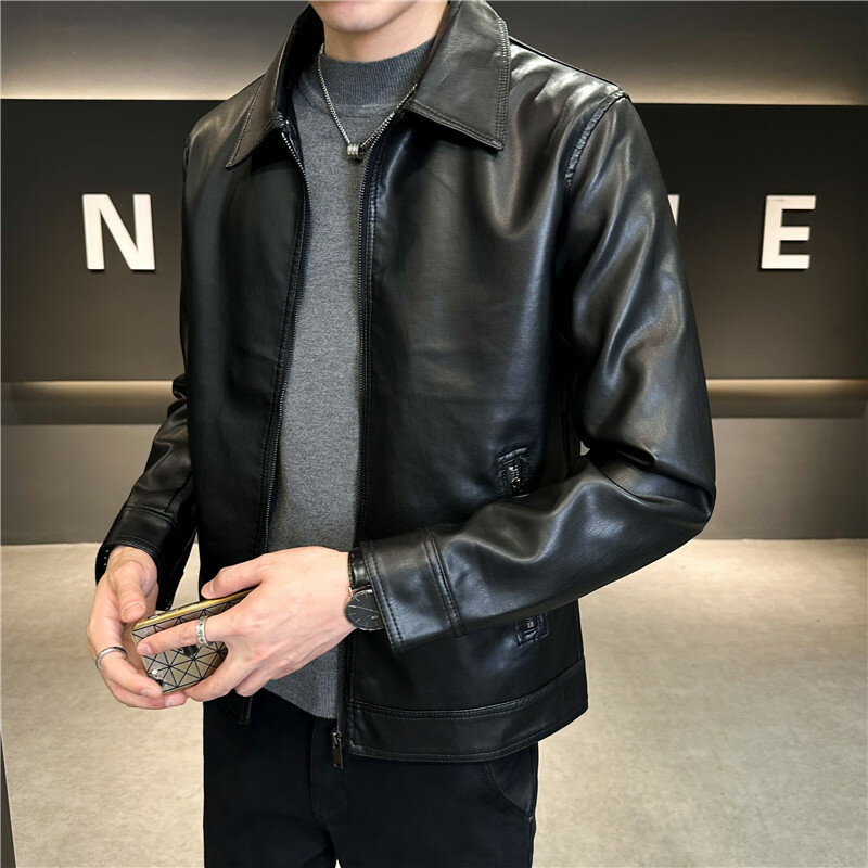 Czarna skórzana kurtka męska w stylu koreańskim z luźnym kołnierzem i wzorem motocyklowym - unikalna designerska męska odzież wierzchnia