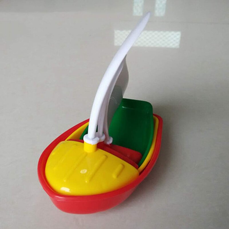 Mainan kapal layar plastik mandi 3 BH, bak mandi perahu layar (aneka warna kecil + Tengah + Ukuran)