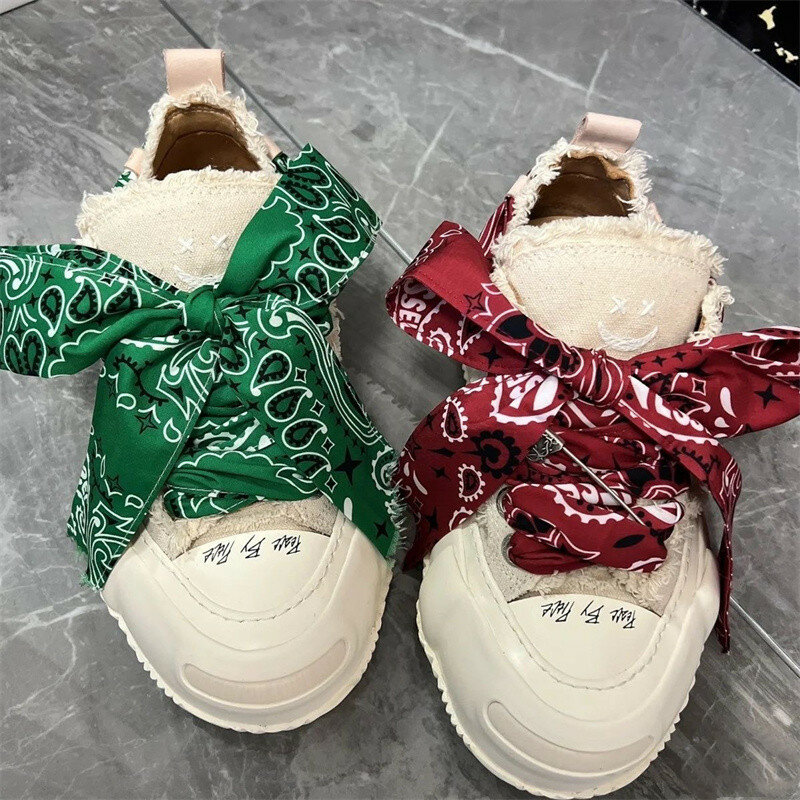2 pezzi nastro di seta di raso fiori di anacardi lacci delle scarpe per le donne Bowknot Sneake scarpe bianche lacci lunghezza 100cm larghezza 4cm