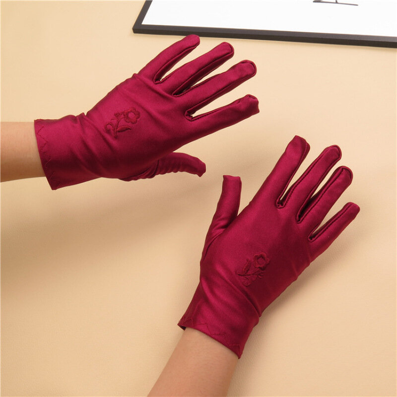 Women Fashion Personality Thin Embroidered Elasticity Spandex Tight Sunscreen Drive Cycling Short Gloves Breathable Soft