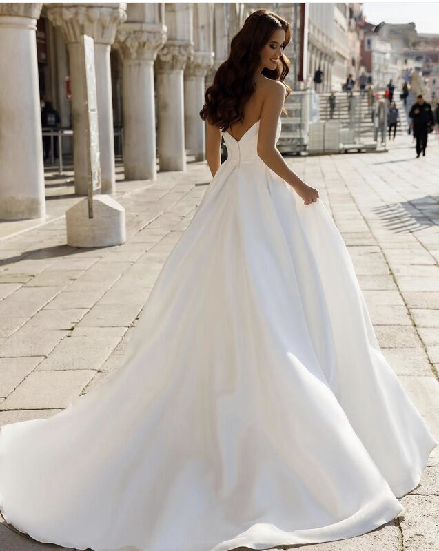Ukochana suknia ślubna o satynowej linii rozcięcia po bokach długość podłogi dla kobiet dostosowana do miar szata De Mariee plaża tanie ślubne