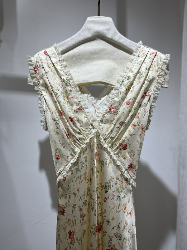 Kobiety z dekoltem w szpic falbany bez rękawów nadruk w kwiaty 100% jedwabna sukienka Midi