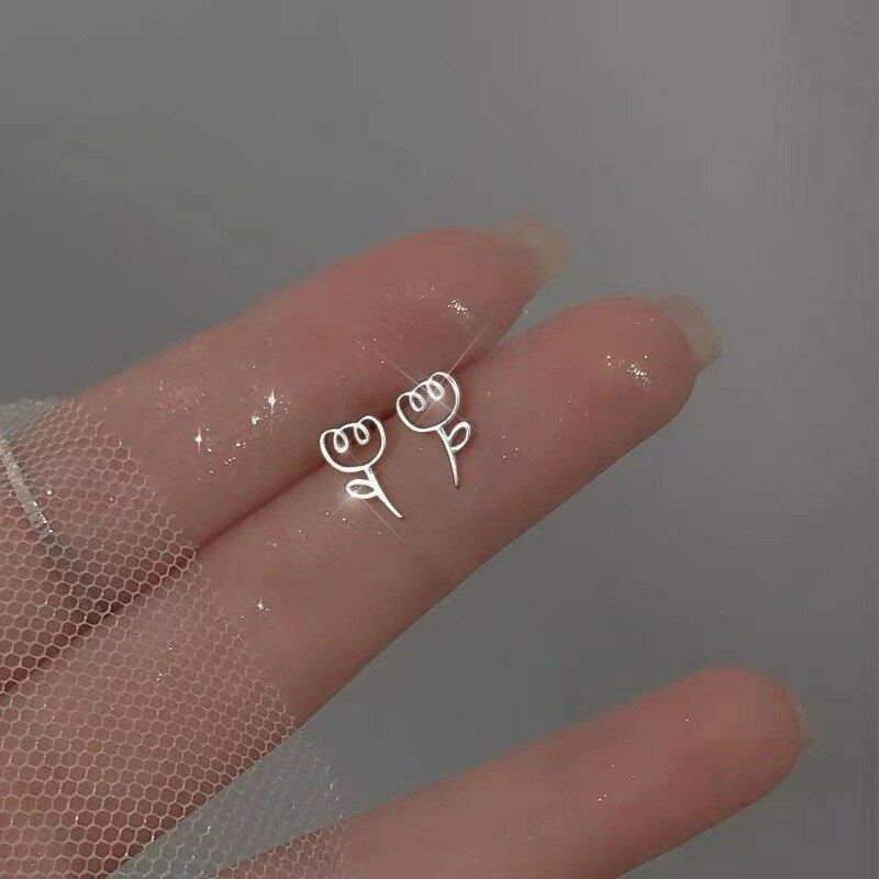 Nuovo orecchino minimalista 925 argento ago protezione allergica Mini piccoli orecchini a bottone a cuore per le donne ragazze gioielli all'ingrosso