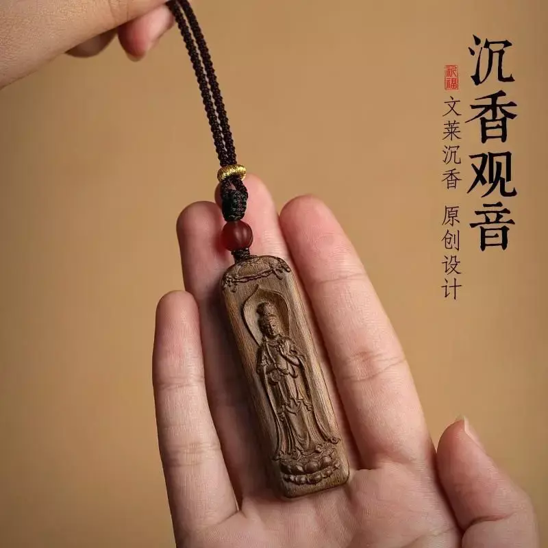 Drewniana dwustronna karta Buddy z drzewa sandałowego Guanyin Bodhisattva dla mężczyzn i kobiet Wysokiej klasy wiszący naszyjnik z drewna zanurzonego materiału