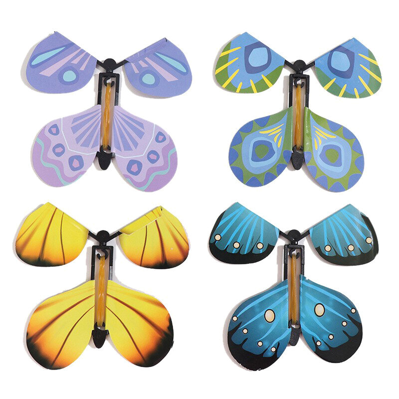 Nowy latający mały motyl przepoczwarcza się w motyla, motyla wolności i nowy i egzotyczny magiczne rekwizyty dla dzieci