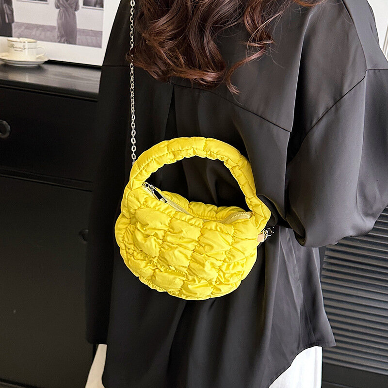 Koreański Design marszczona torba na ramię w chmurze plisowana torba dla kobiet mała miękka torebka Crossbody na ramię torba na łańcuszku