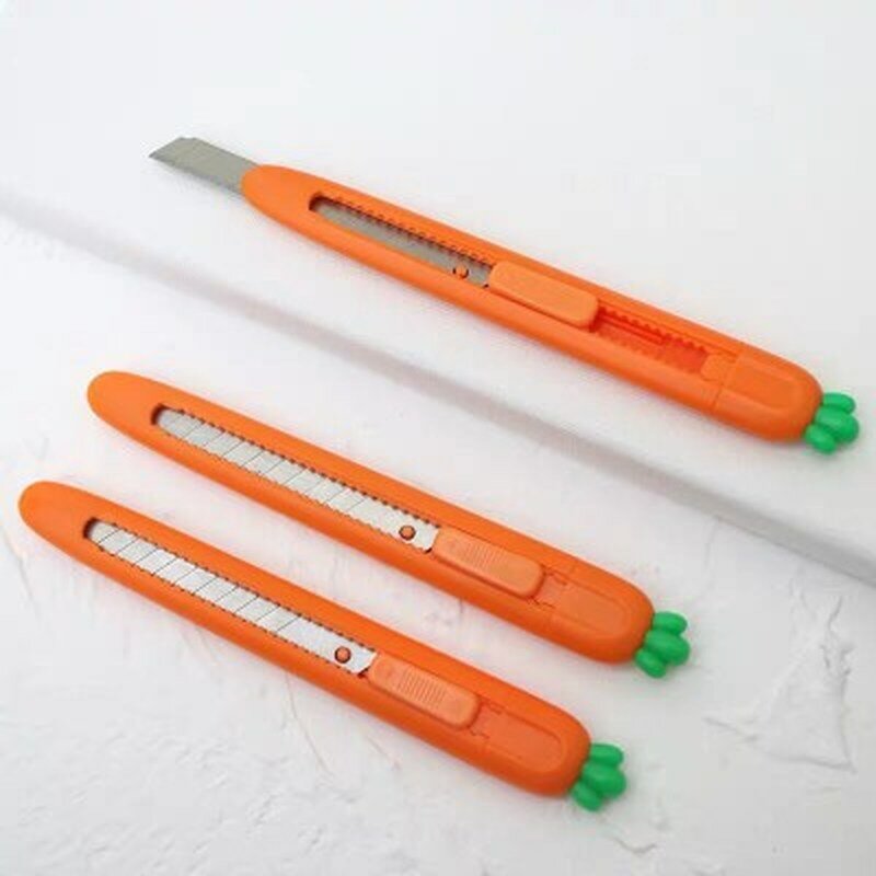 Novelty ผลไม้แครอทมีดยูทิลิตี้ Mini Kawaii แบบพกพา Craft ห่อกล่องกระดาษมีดตัดจดหมายเปิดเครื่องมือ