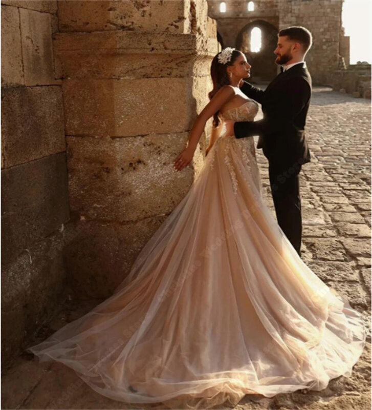 Gaun pernikahan kerah Sweetheart glamor jubah buatan khusus tanpa lengan Puff applique renda gaun pengantin putri High Fork