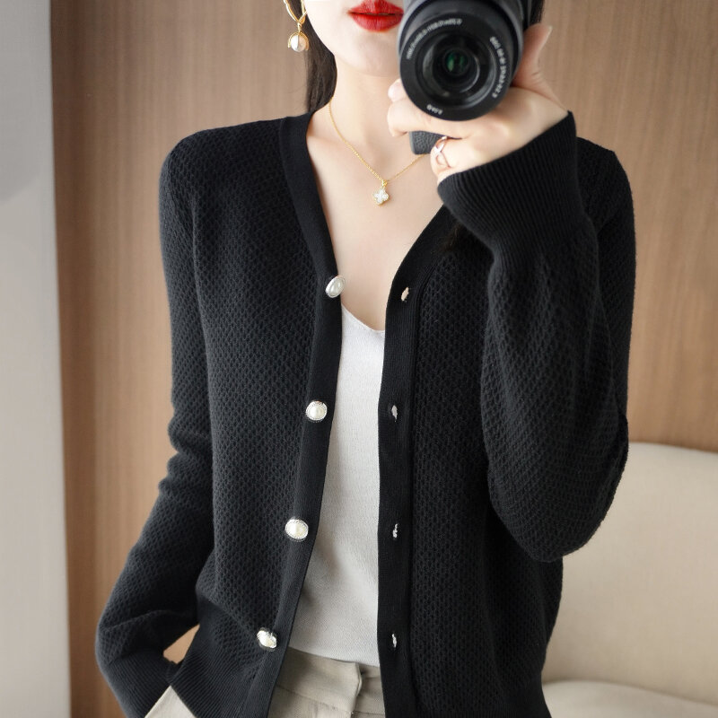 New V-neck Long-Sleeved Knitted Cardigan Women's Short Coat Sweater Slim Solid Color Coat Wool Temperament Warm Outside