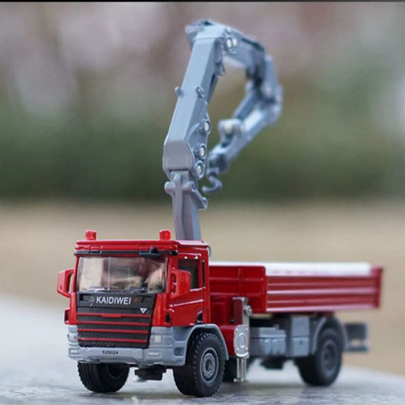 Kaidiwei-camión con grúa montada, vehículo de ingeniería de aleación 1/50, modelo de coche, juguetes de simulación, regalos para niños
