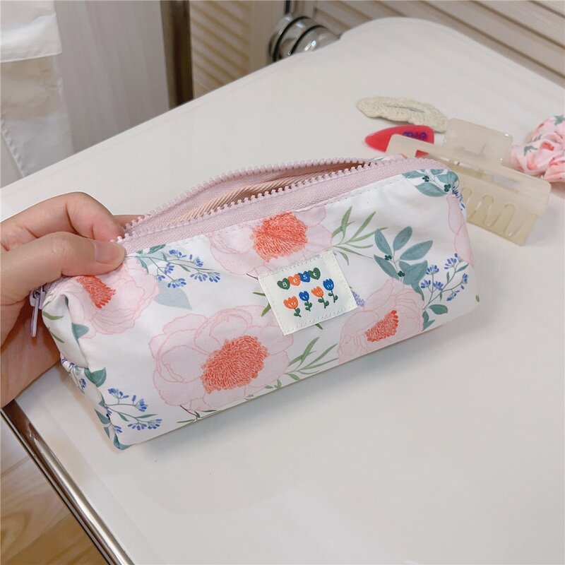 Canvas Lovely Floral Pencil Pouch Large Capacity Soft High Capacity Canvas Stationery Storage Bag Resistant To Dirt Washable
